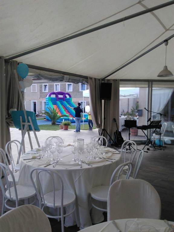 Quattro Stagioni Hotel Fano Exterior photo